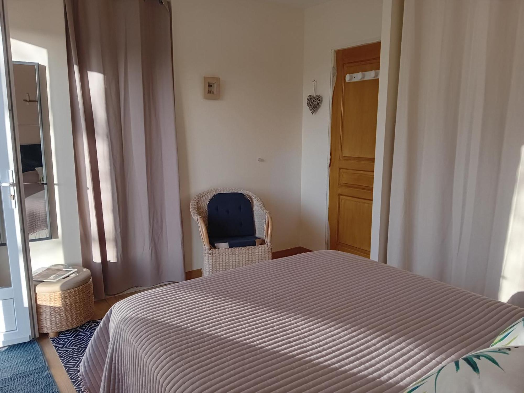 Bed and Breakfast Cocooning Au Saut Du Loup Lavergne  Zewnętrze zdjęcie